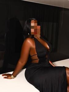 634135666: Chica busca chico en Gerona