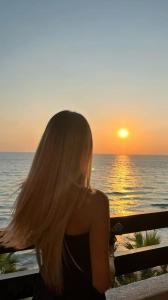 745071220: Chica busca chico en Mallorca