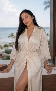 647163074: Chica busca chico en Málaga