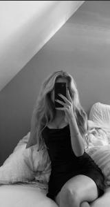 745052912: Chica busca chico en Cádiz