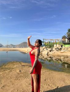 613830783: Chica busca chico en Gerona