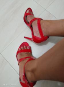627684998: Chica busca chico en Madrid