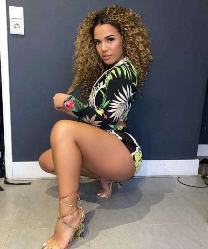 Chica busca chico en Granada: 