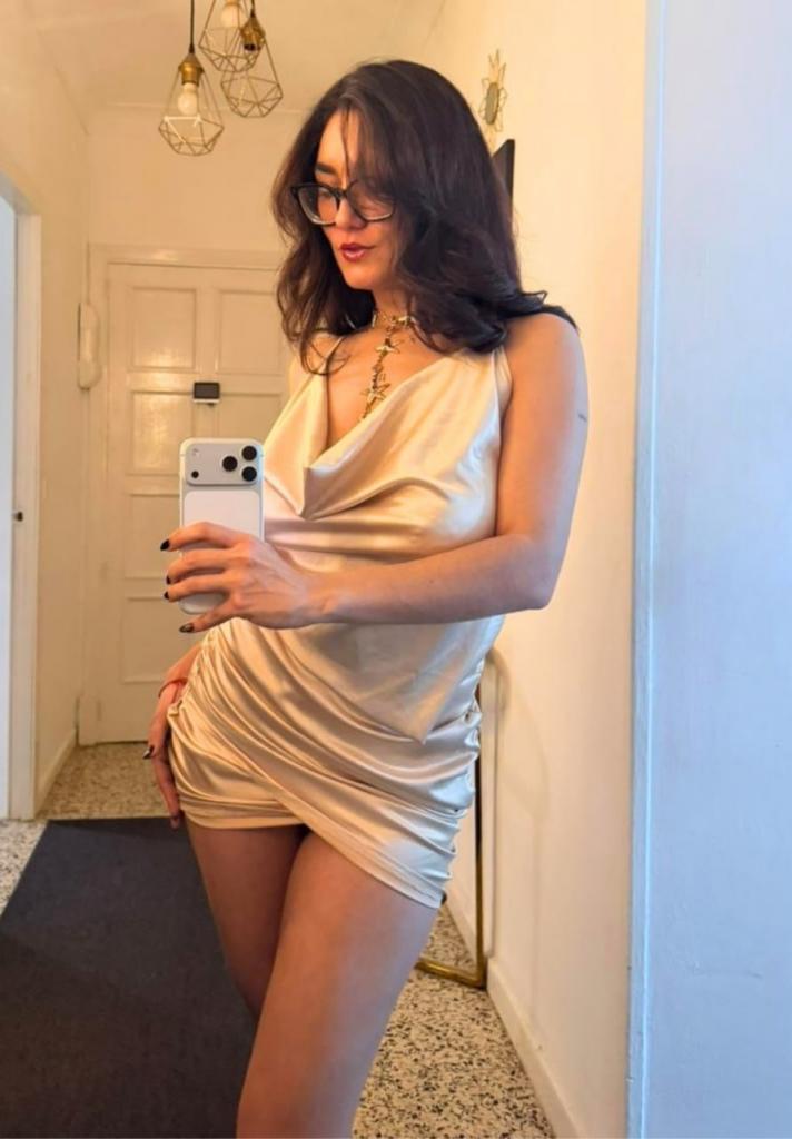 661368656: Chica busca chico en Mallorca