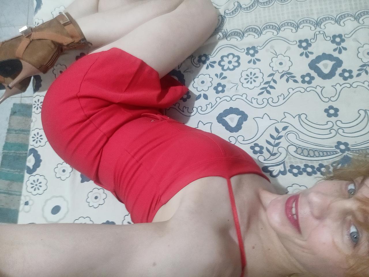 677384025: Chica busca chico en Tarragona