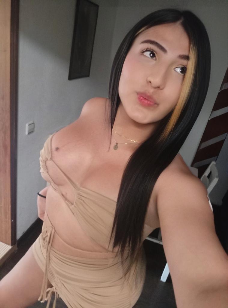 664533593: Transexual en Barcelona