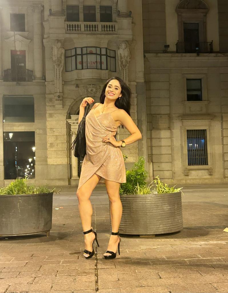 661094277: Chica busca chico en Zaragoza