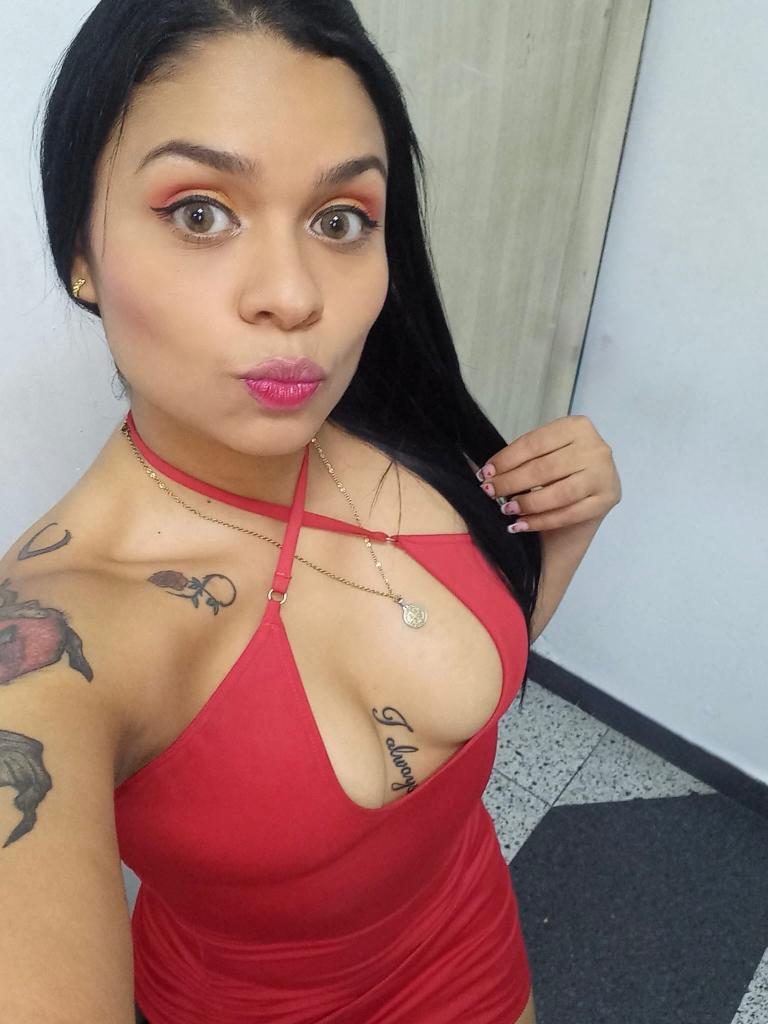 Chica busca chico en Almería: 