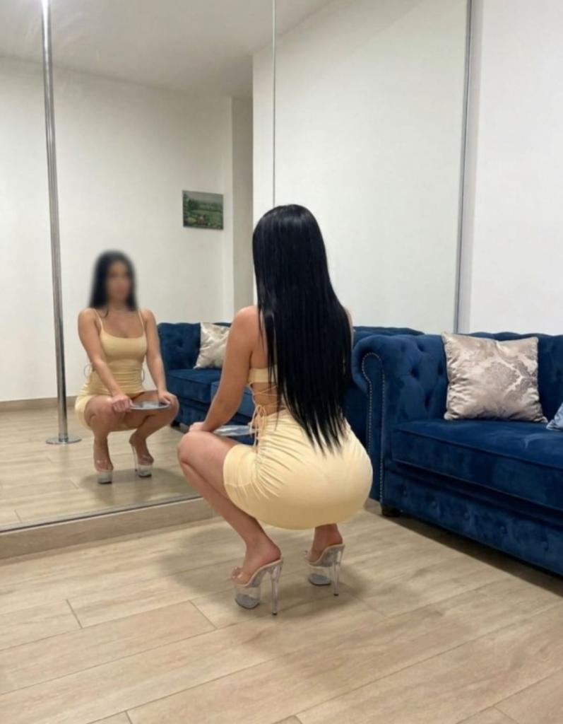 631969303: Chica busca chico en Valencia