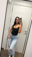 697960655: Chica busca chico en Madrid