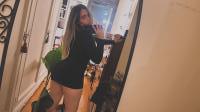 697319639: Chica busca chico en Gerona