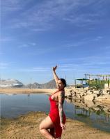613830783: Chica busca chico en Gerona