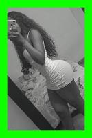 745035969: Chica busca chico en Barcelona
