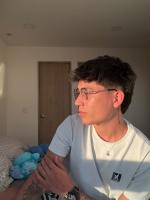 663354297: Chico busca chica en Madrid