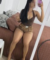 631695070: Chica busca chico en La Coruña