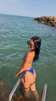 697960655: Chica busca chico en Madrid
