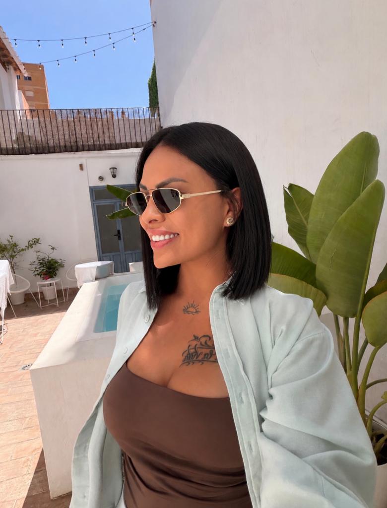 Chica busca chico en Málaga: Chica busca chico