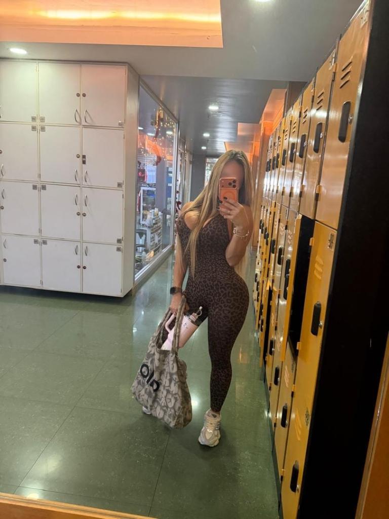 627038865: Chica busca chico en Cantabria