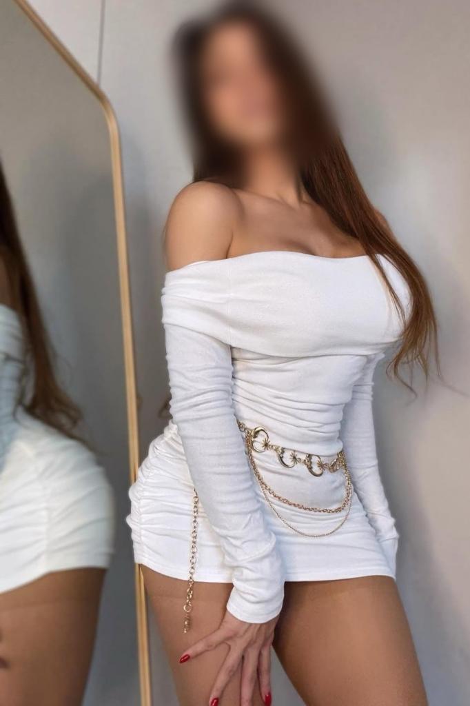 742068117: Chica busca chico en Segovia