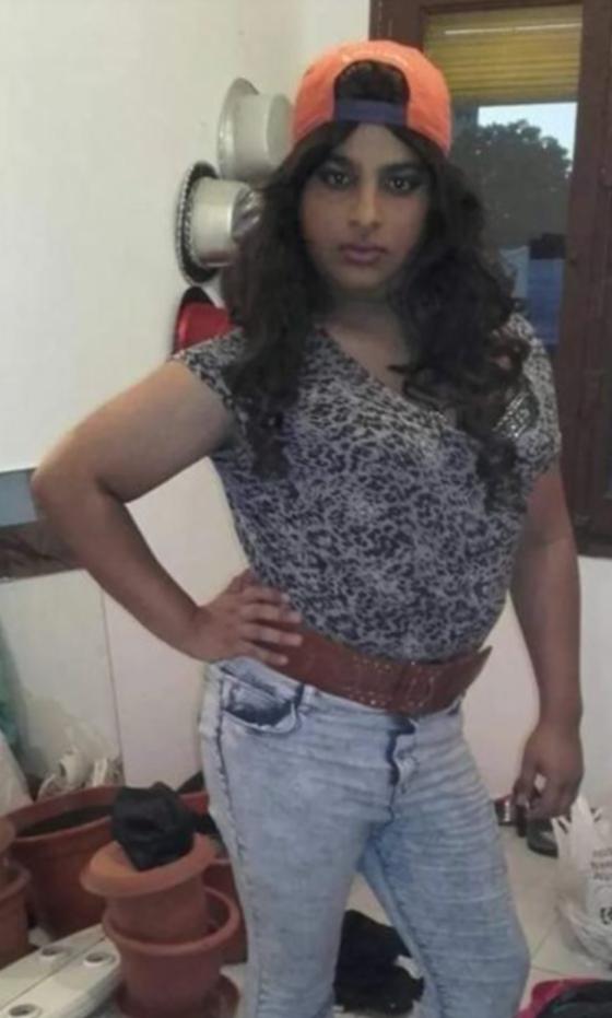 711270140: Transexual en Zaragoza