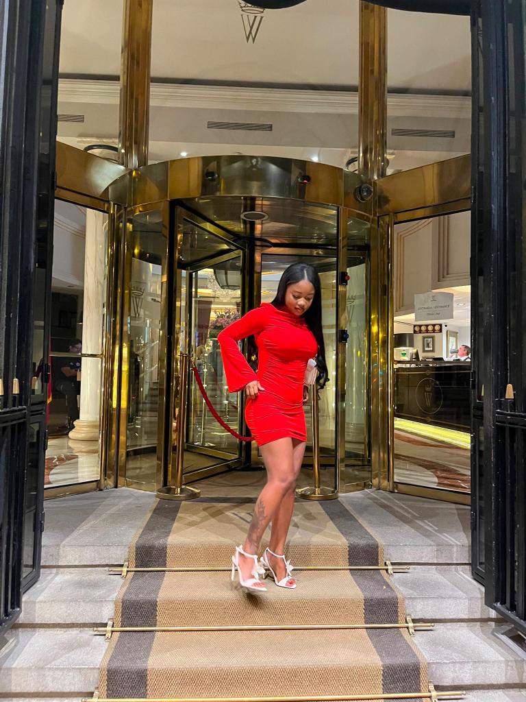 632475660: Chica busca chico en Sevilla