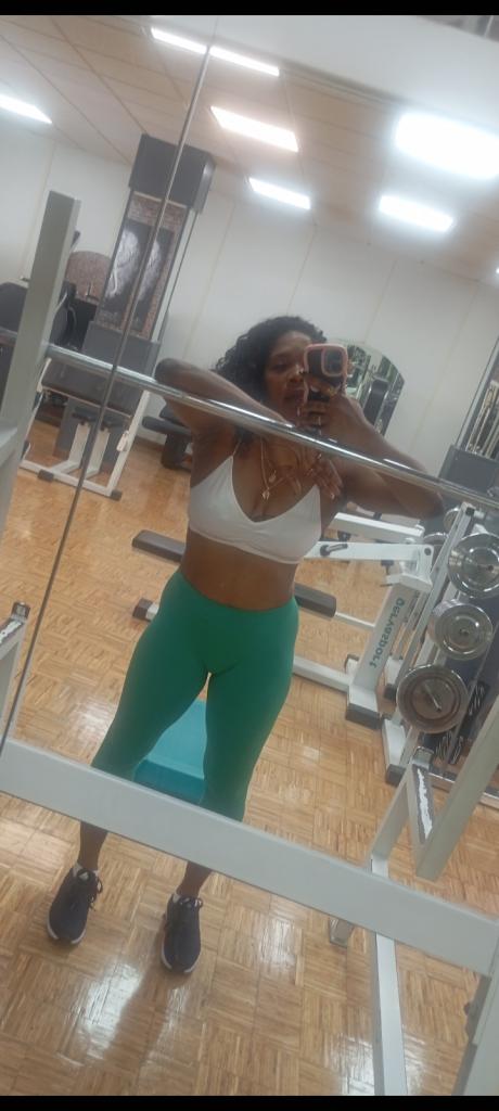 Chica busca chico en Sevilla: 