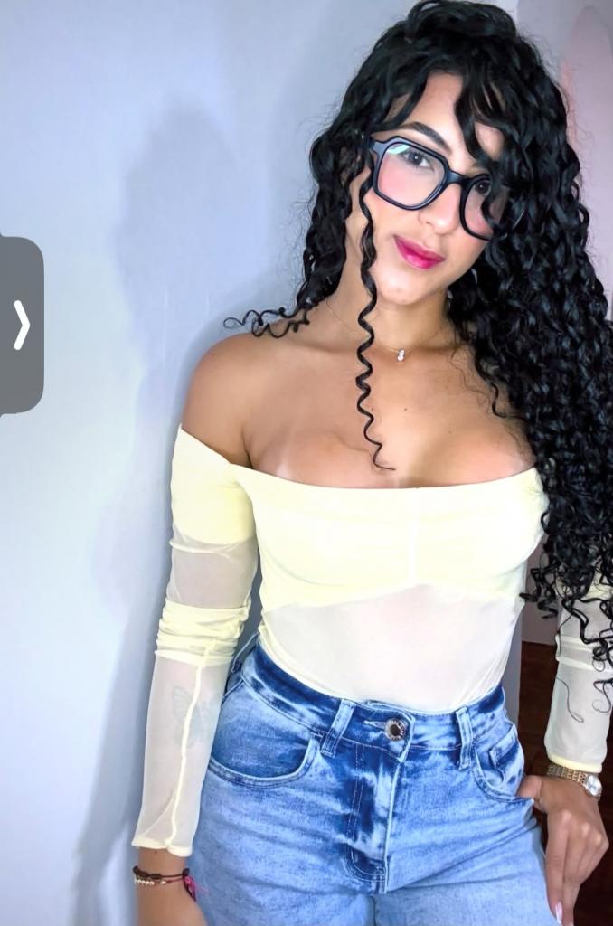 Chica busca chico en Granada: 