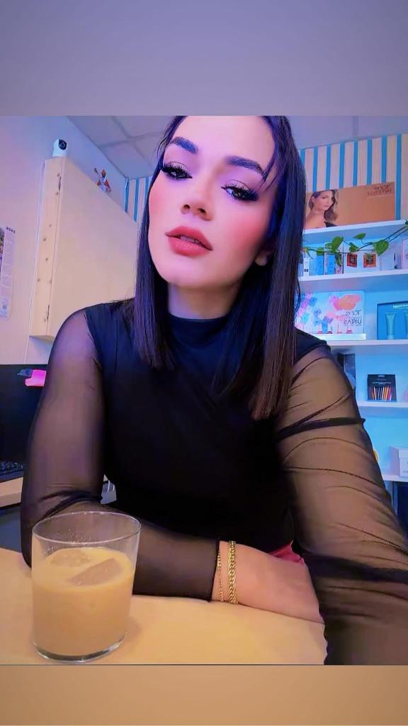 613437183: Chica busca chico en Burgos