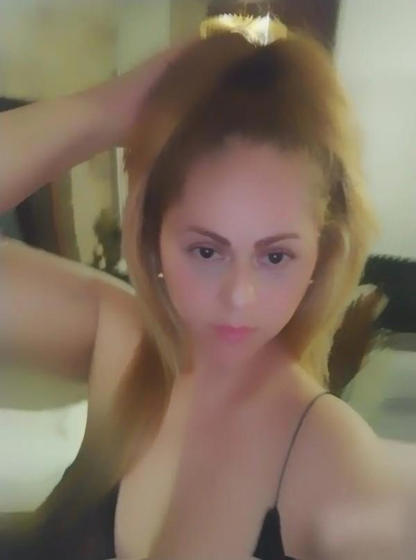 692805446: Chica busca chico en Pontevedra