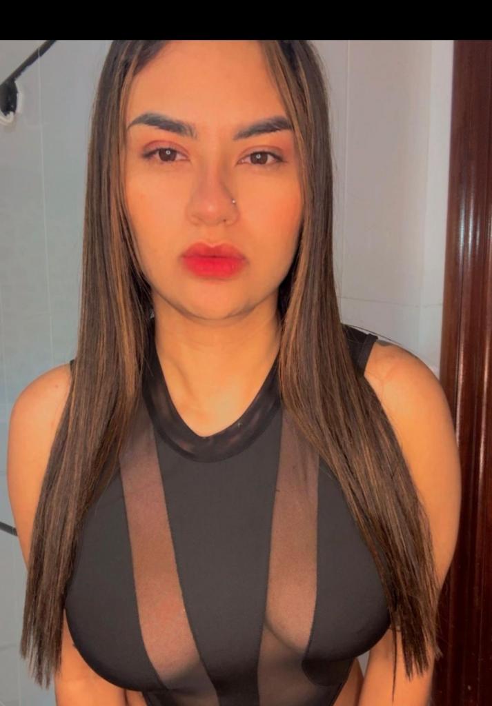 Chica busca chico en Valencia: Chica busca chico