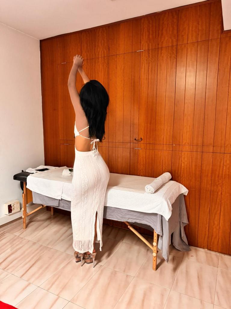 647044096: Chica busca chico en Mallorca