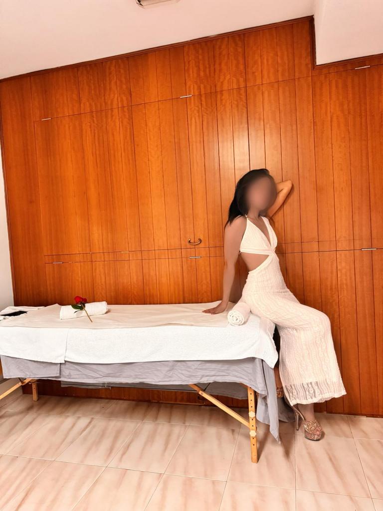 647044096: Chica busca chico en Mallorca