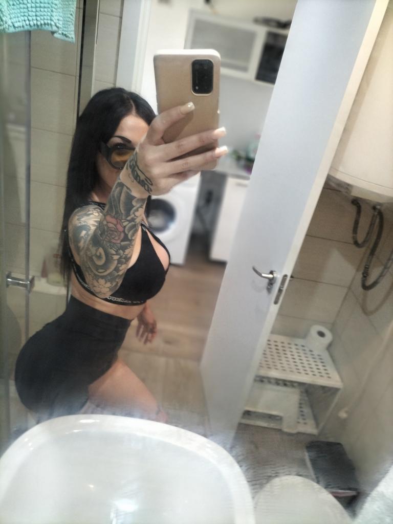 615986971: Chica busca chico en Málaga
