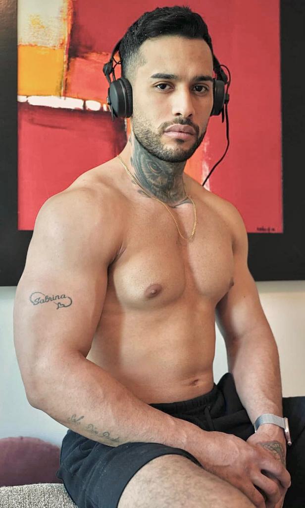 Chico busca chica en Castellón: 