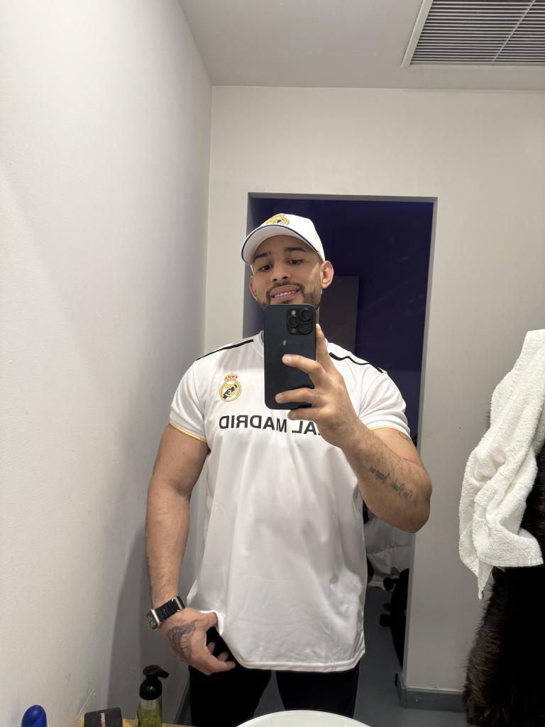 Chica busca chico en Barcelona: 