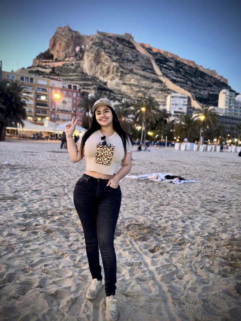 Chica busca chico en Alicante: 