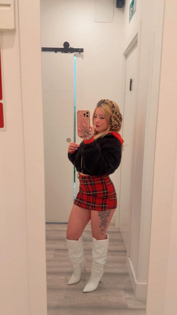 Chica busca chico en Sevilla: 