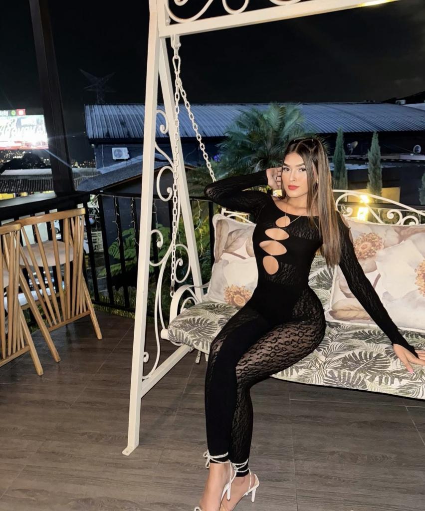 624979927: Chica busca chico en Cantabria