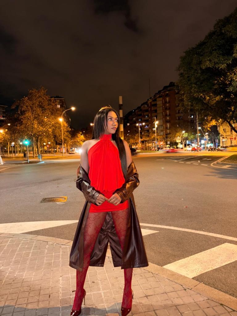 672153657: Travesti en Barcelona