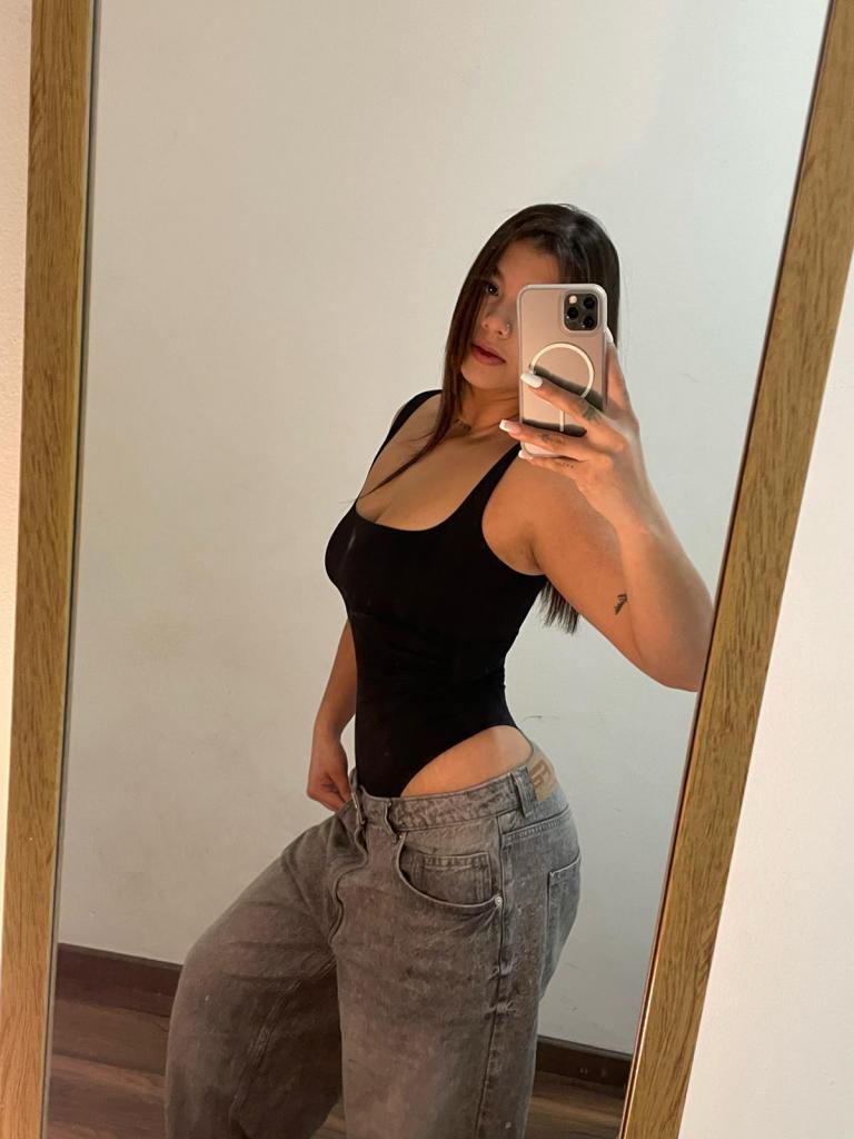 Chica busca chico en Madrid: Chica busca chico