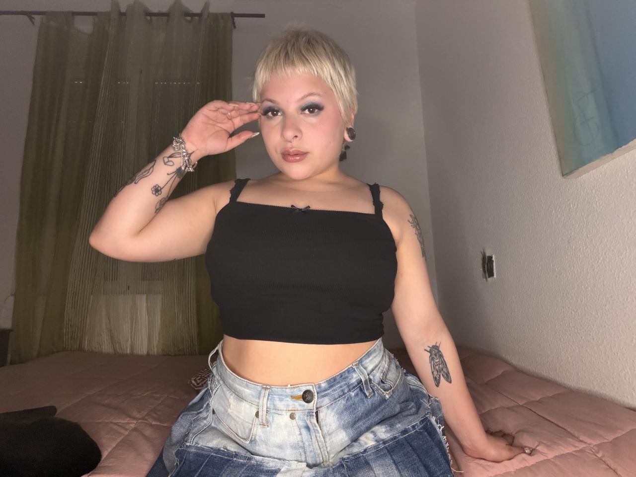 Chica busca chico en Granada: 