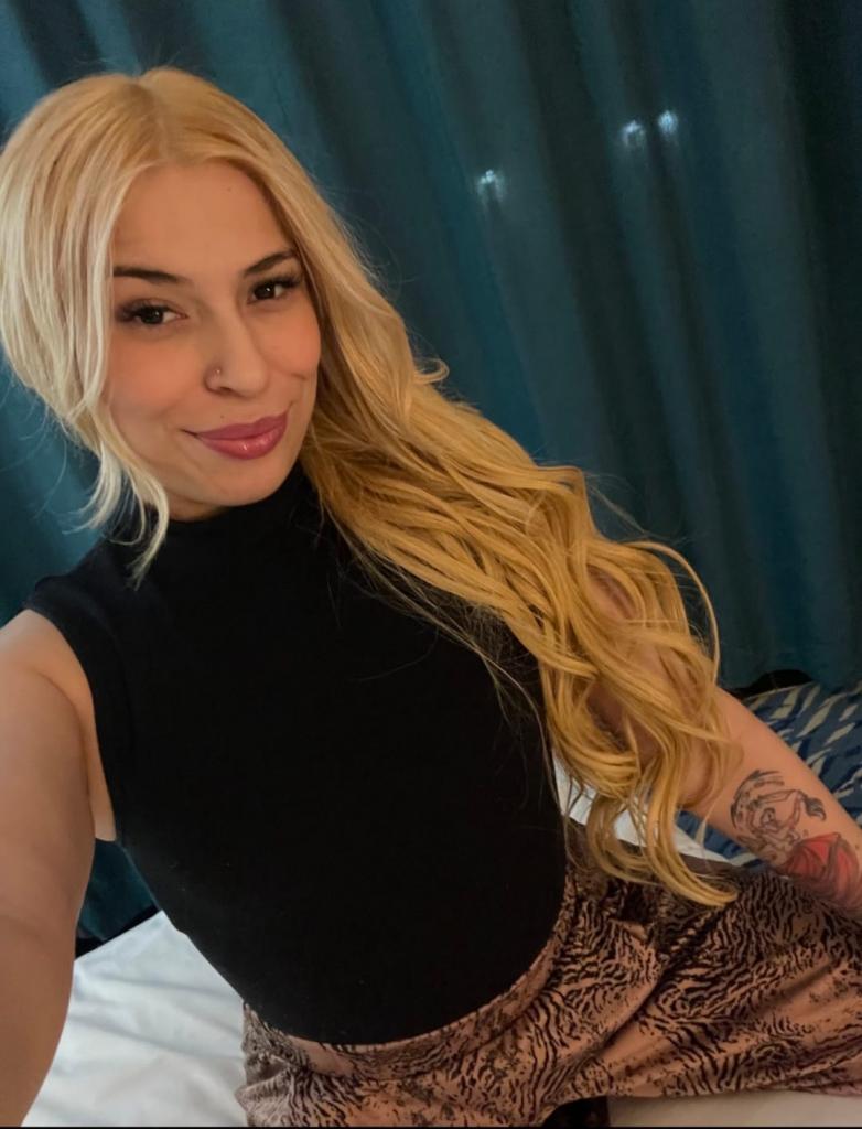 Chica busca chico en Toledo: Chica busca chico