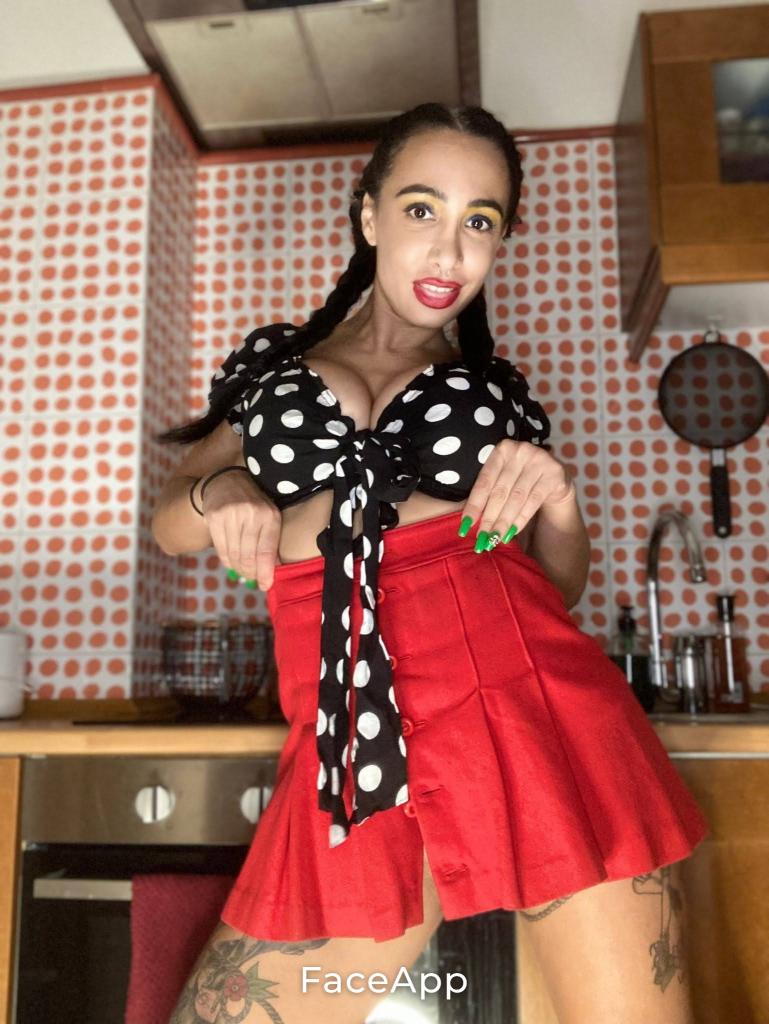 Chica busca chico en Madrid: 