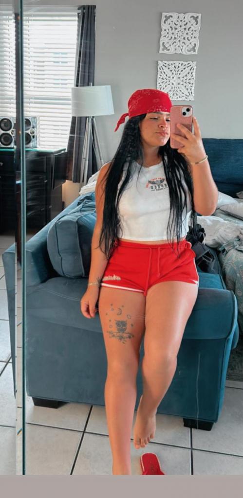 Chica busca chico en Cádiz: 