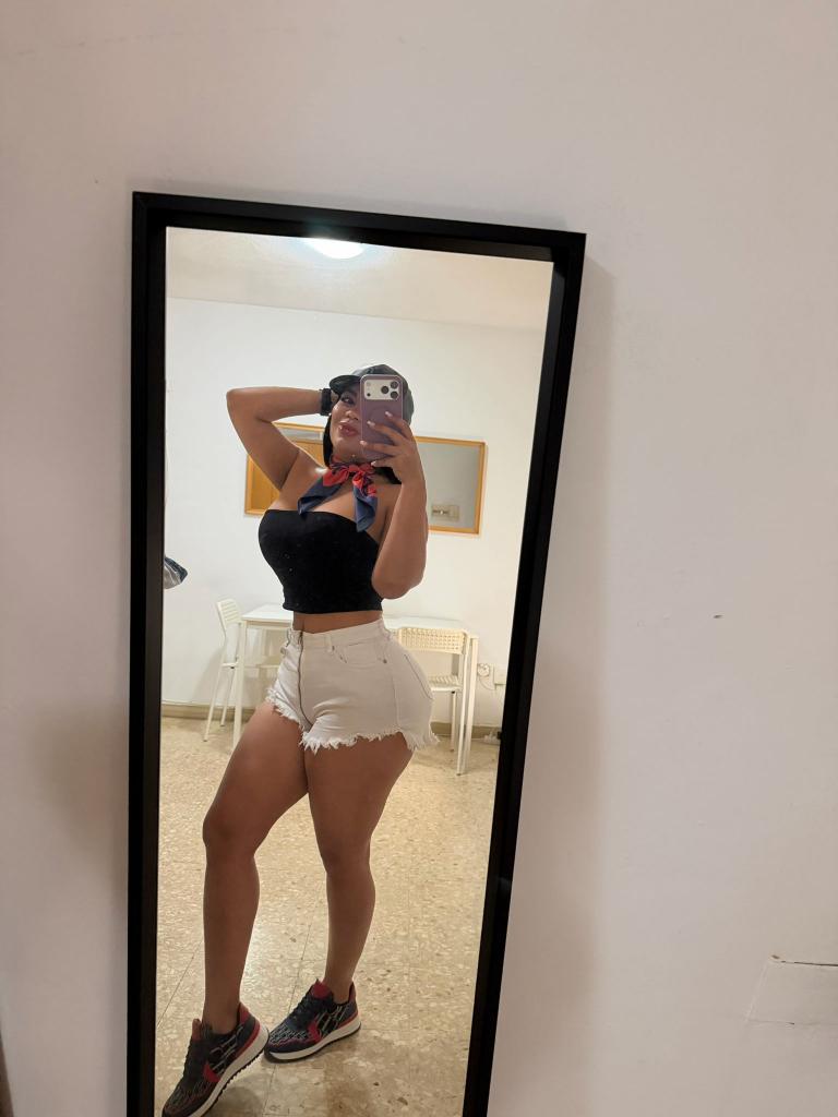 658727040: Chica busca chico en Tenerife