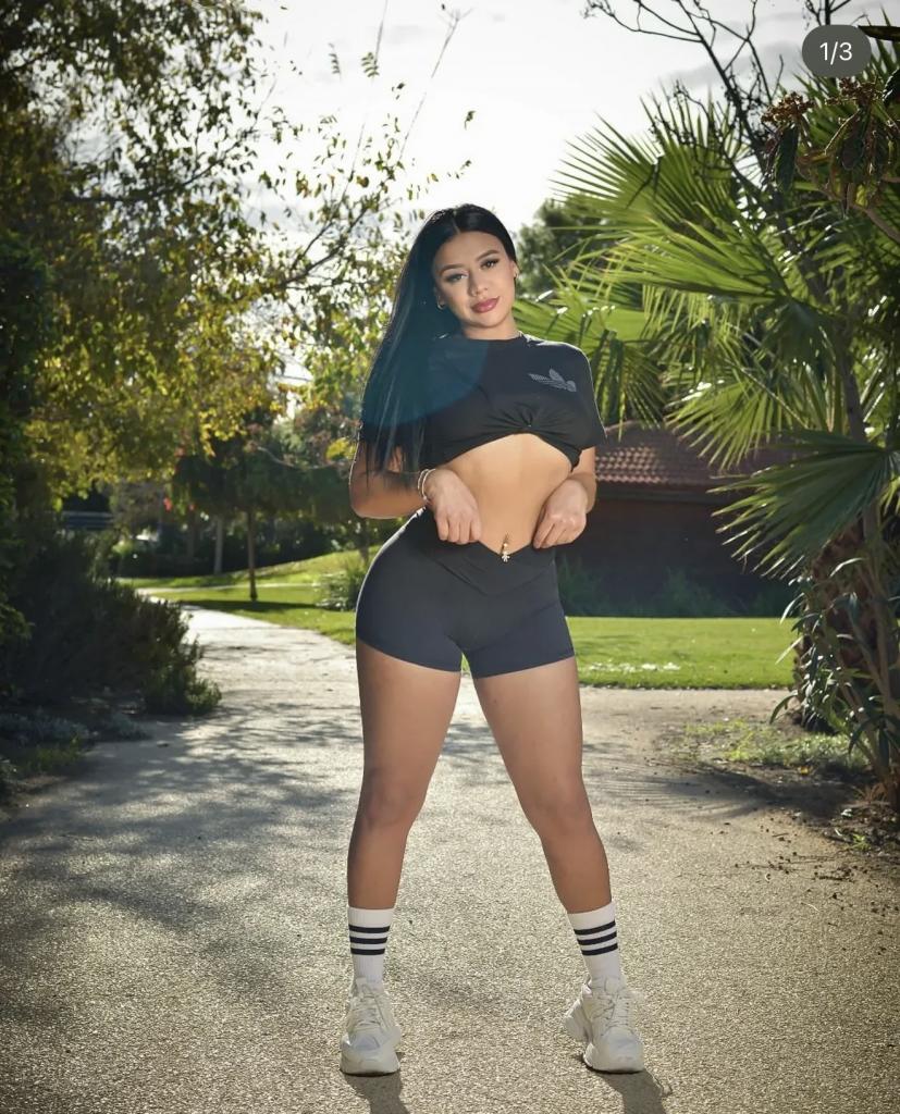 678732090: Chica busca chico en Murcia