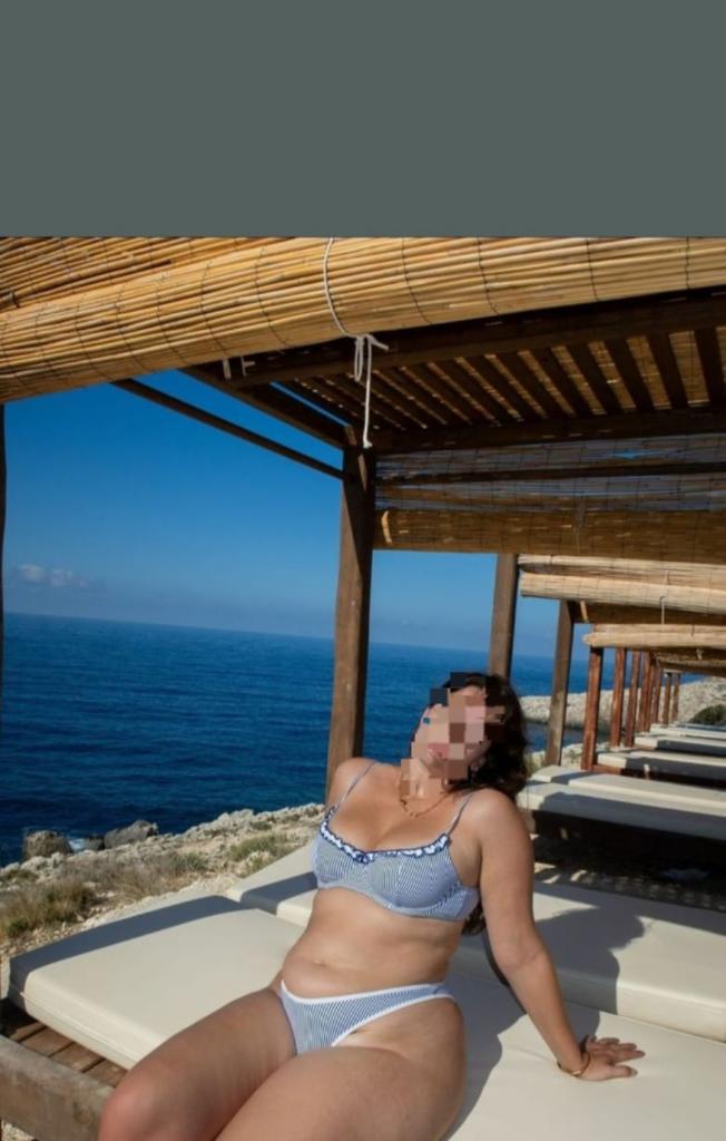 613906423: Chica busca chico en Granada