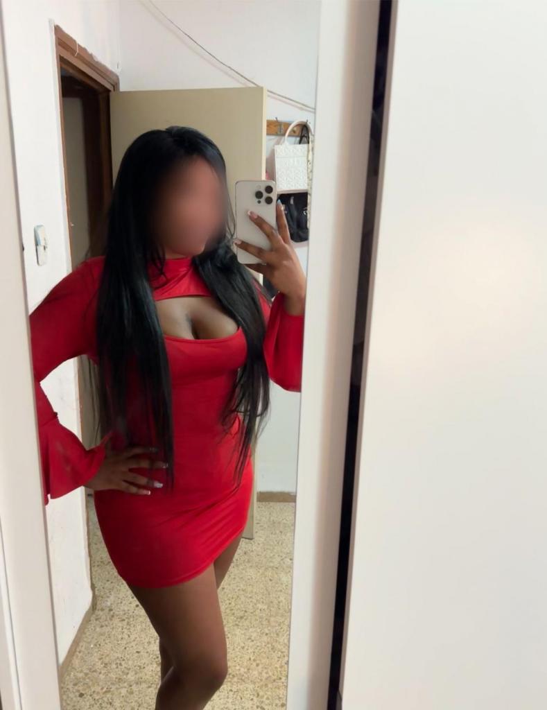 623556841: Chica busca chico en Murcia
