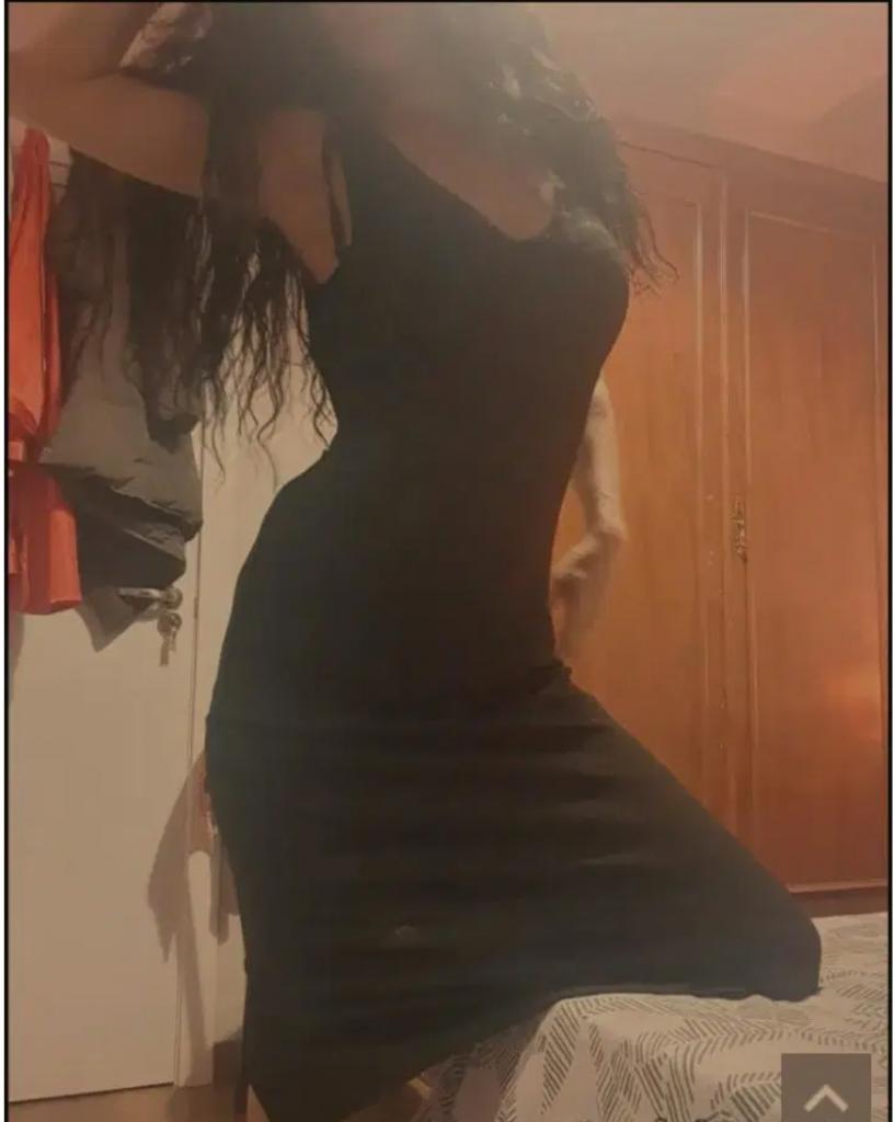 663778937: Chica busca chico en Almería