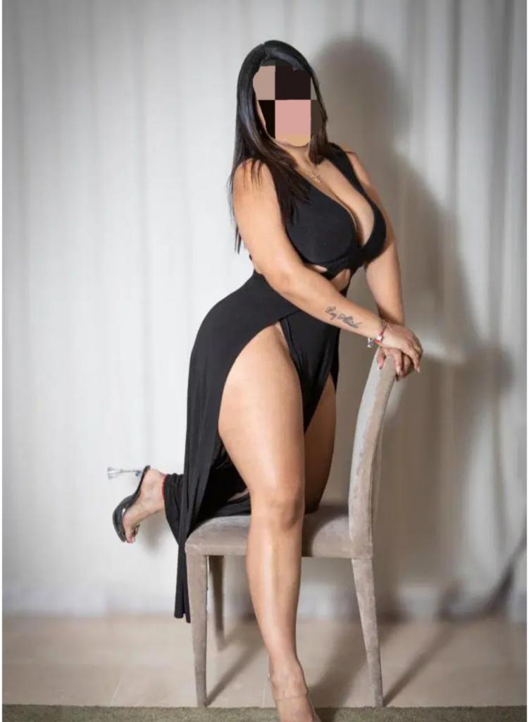 641605711: Chica busca chico en Lugo